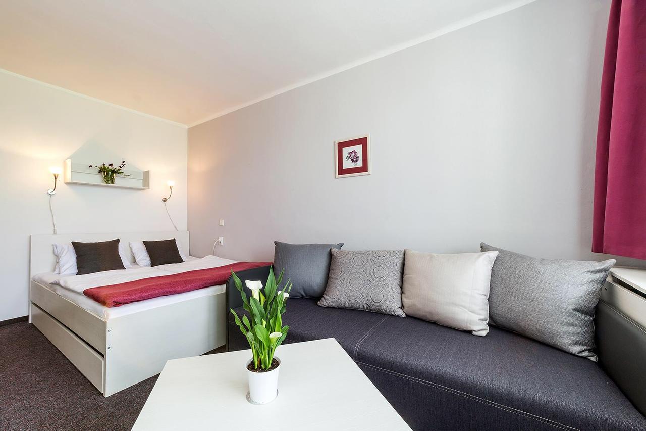 Hotel Racek Černá v Pošumaví Kültér fotó