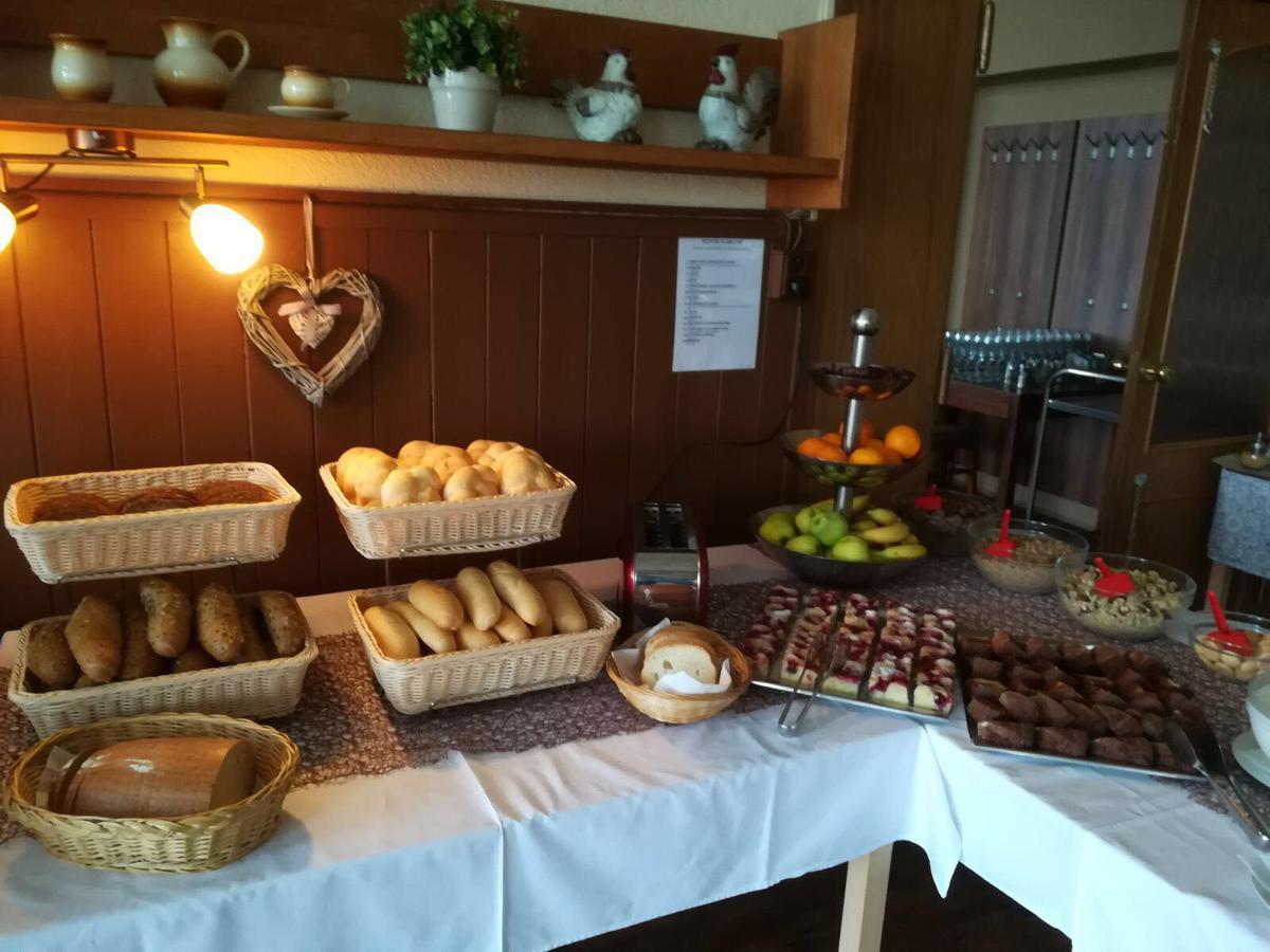 Hotel Racek Černá v Pošumaví Kültér fotó